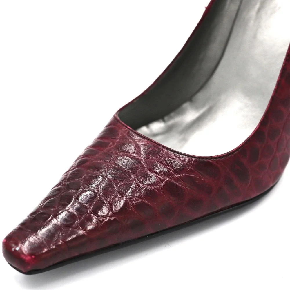 BCBG Paris Burgundy Croc Embossed Pointed Toe Stiletto Pumps Heels Womens 8.5B - Picture 12 of 13